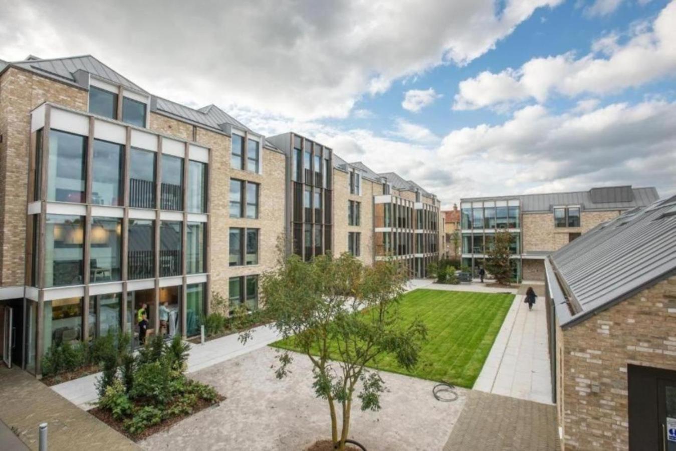 Dorothy Wadham Apartments, Oxford Extérieur photo